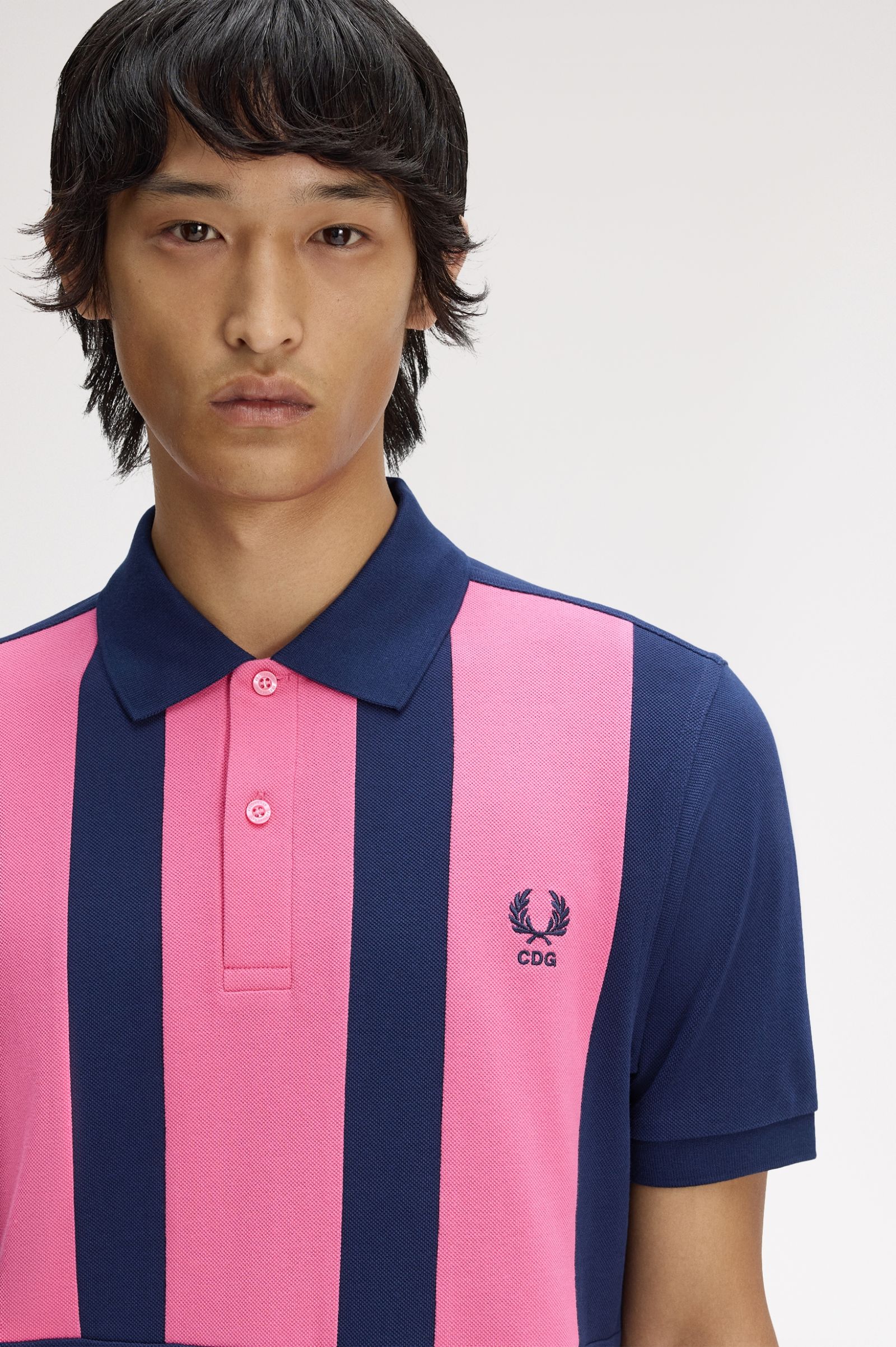 SM2151-R-143 - | | Fred Perry US