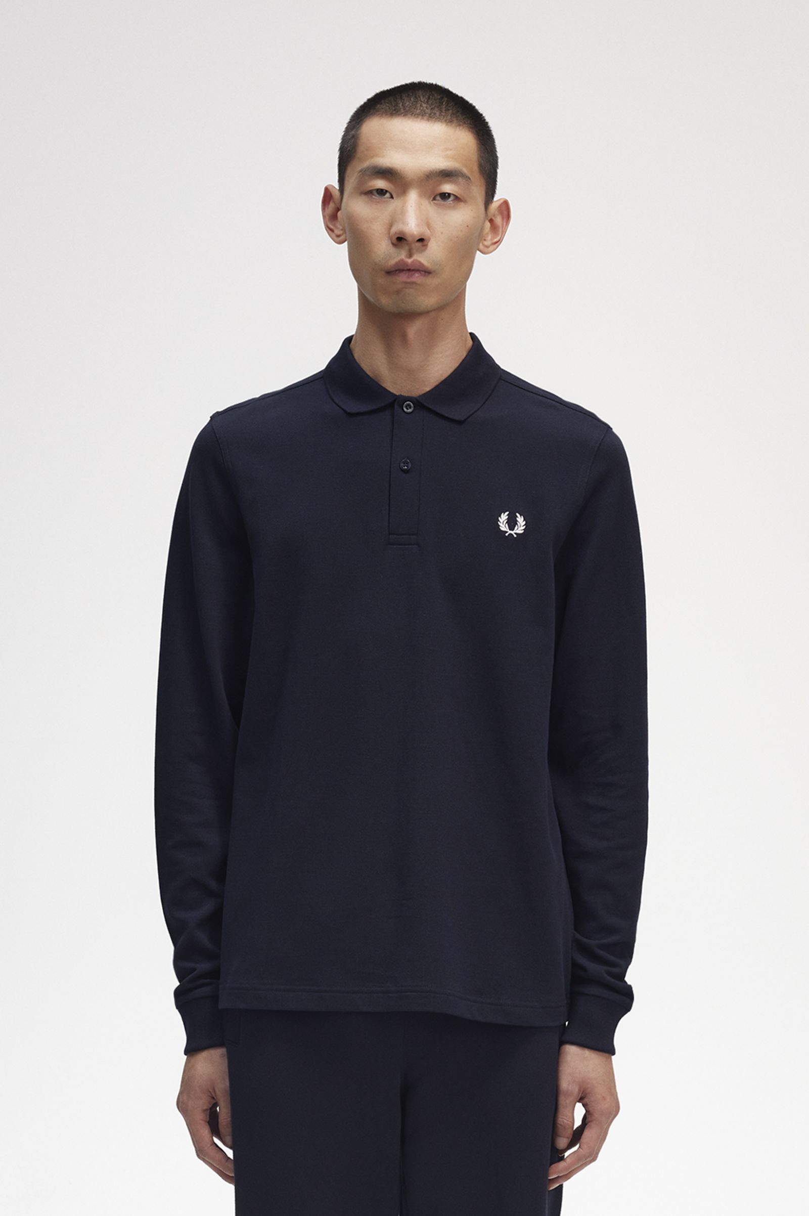 M6006 - Navy / White | The Fred Perry Shirt | Men's Short & Long