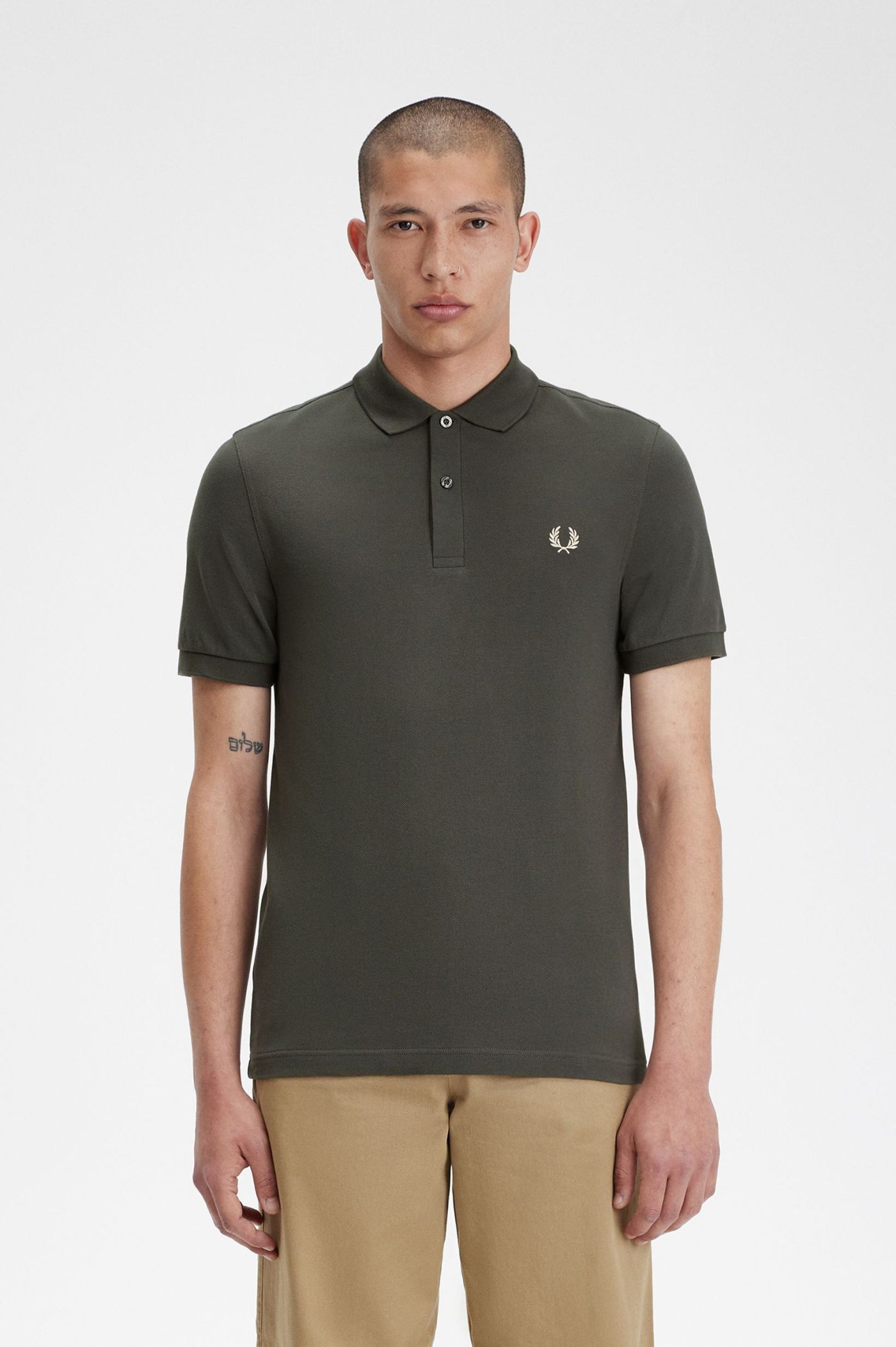 M6000 - Field Green / Oatmeal | The Fred Perry Shirt | Men's Short ...