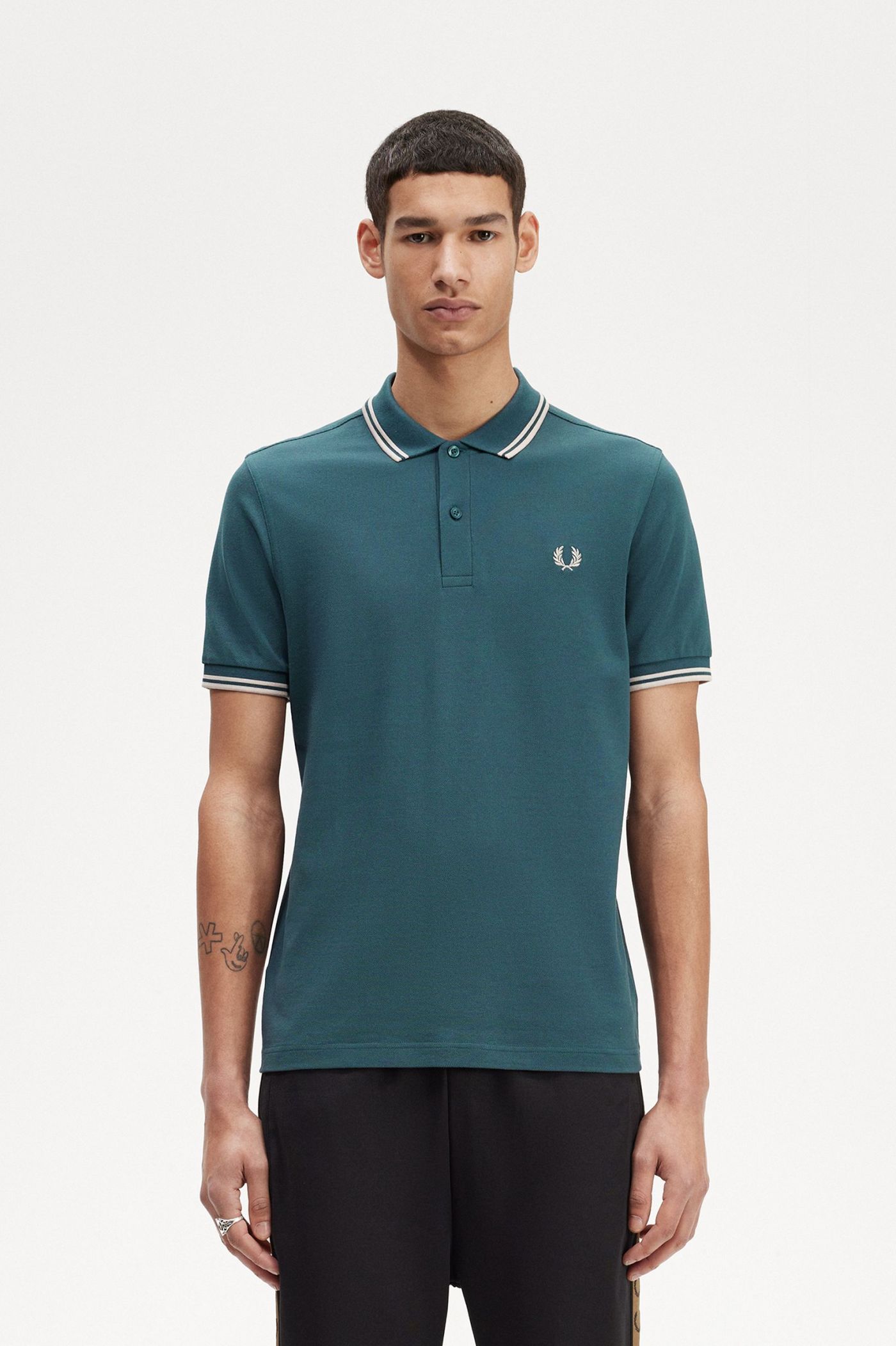 M3600 - Petrol Blue / Light Oyster / Light Oyster | The Fred Perry 