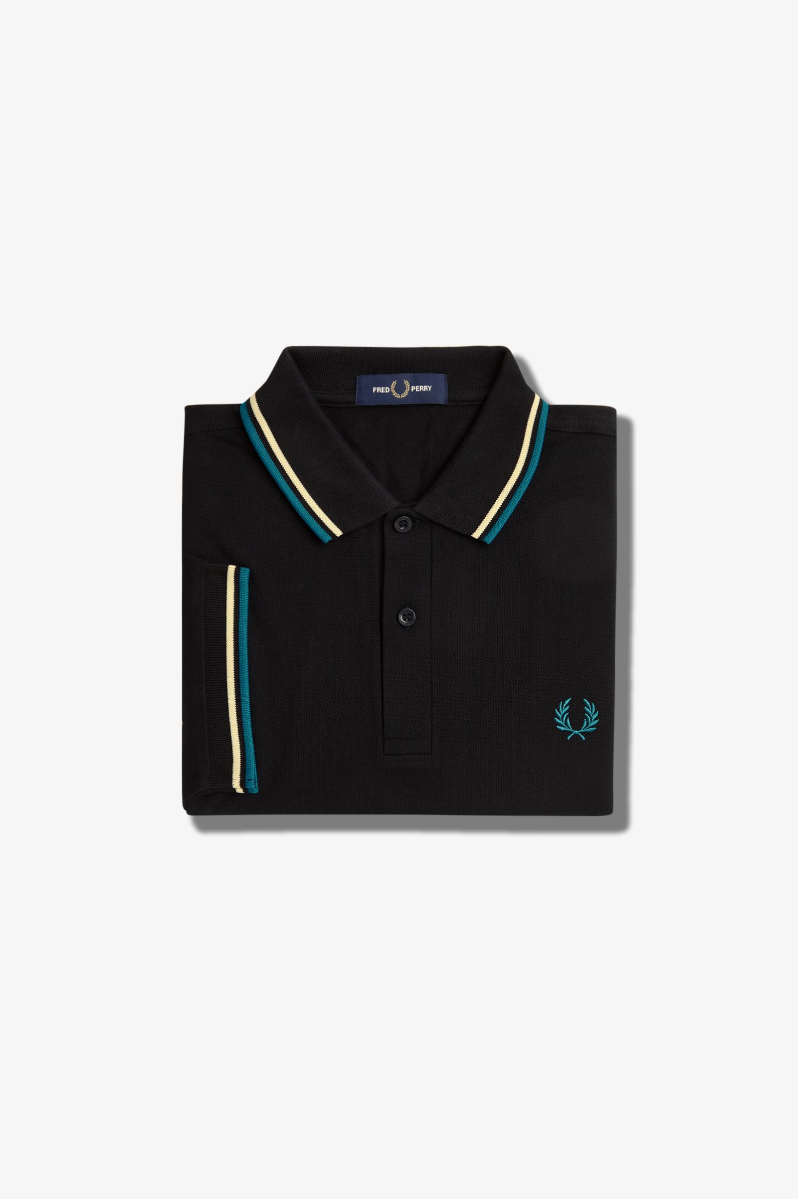 M3600 - Schwarz / Eiscreme / Cyberblau | The Fred Perry Shirt